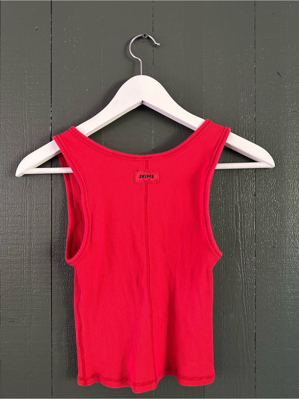 SKIMS Red Ribbed Tank Top - Picture 4 of 5
